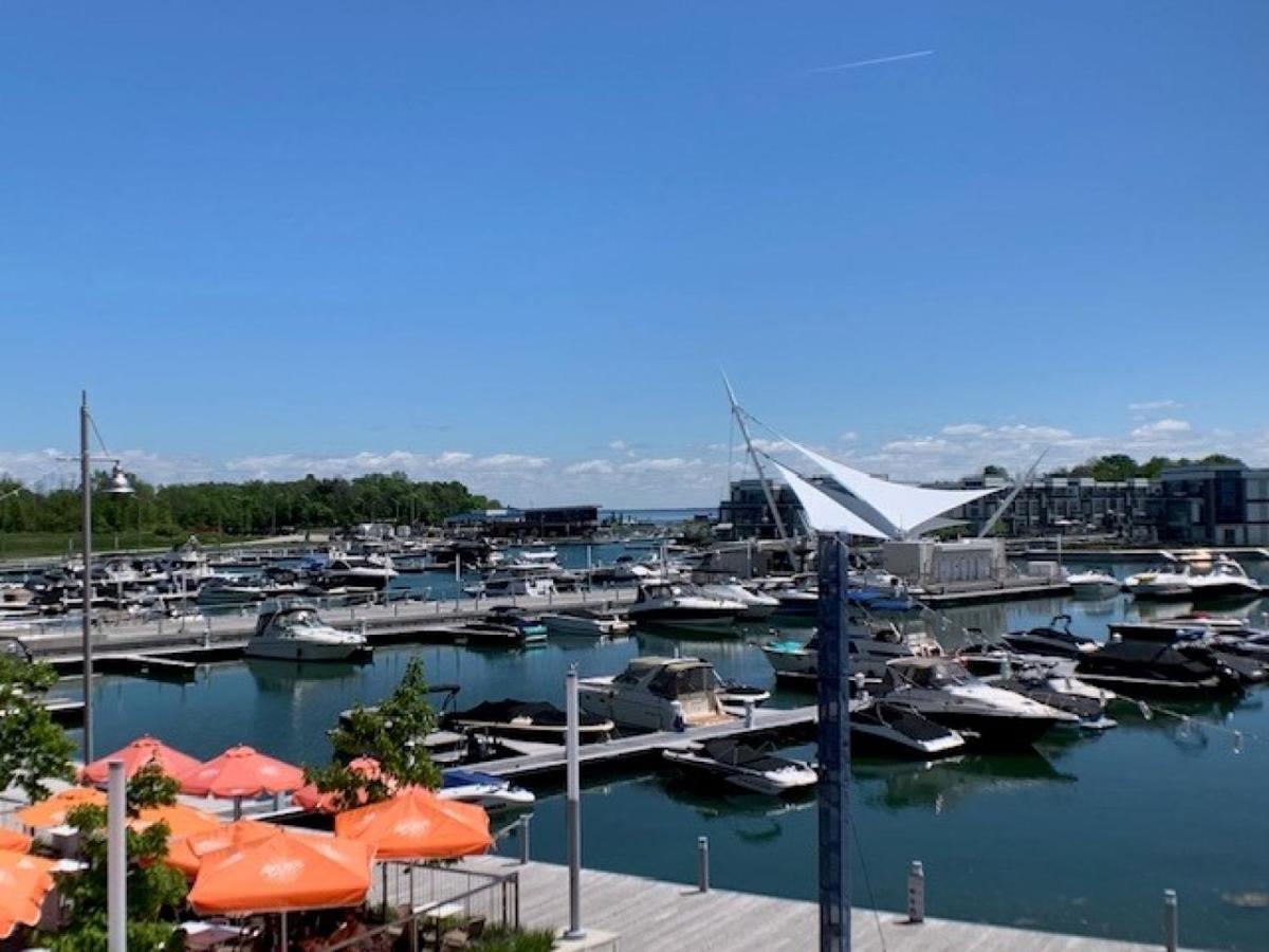 Stunning Stayz At Friday Harbour Beach Marina Resort Lake Simcoe Innisfil Exterior foto